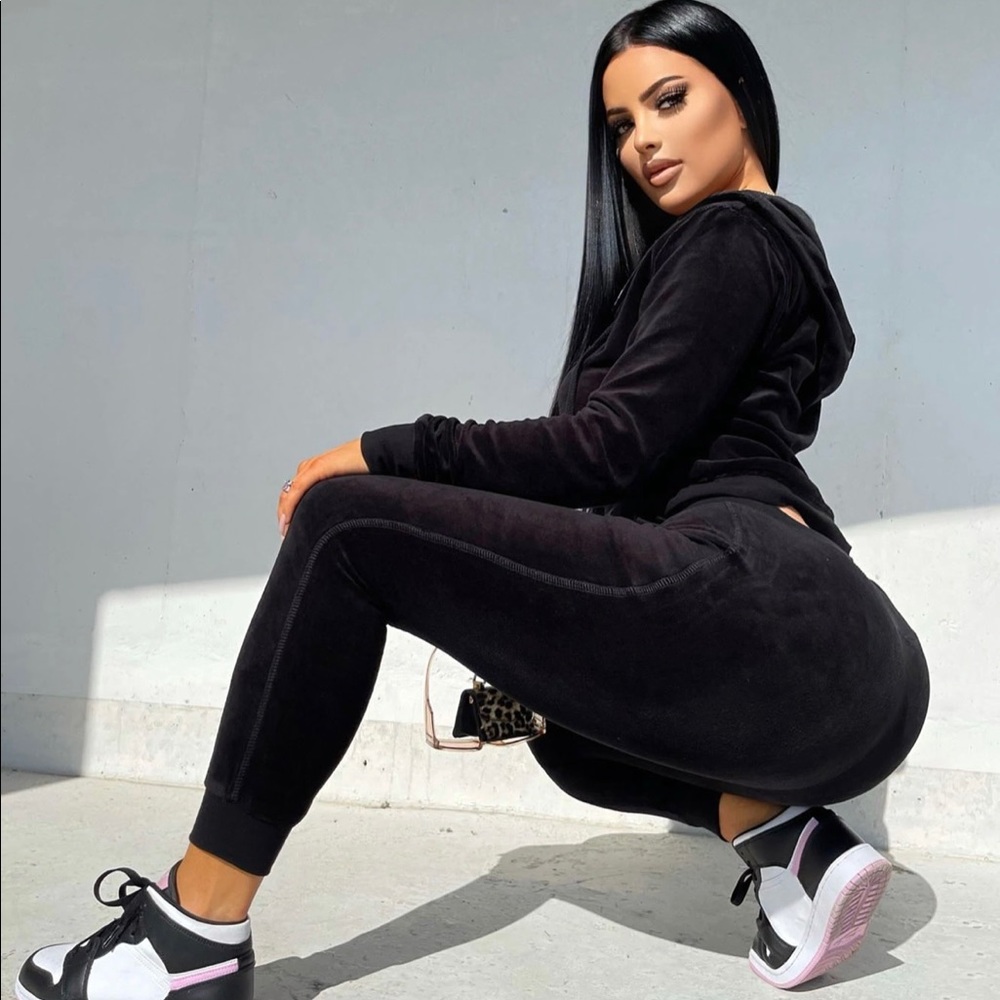 Velour velvet tracksuit jogger and sweater